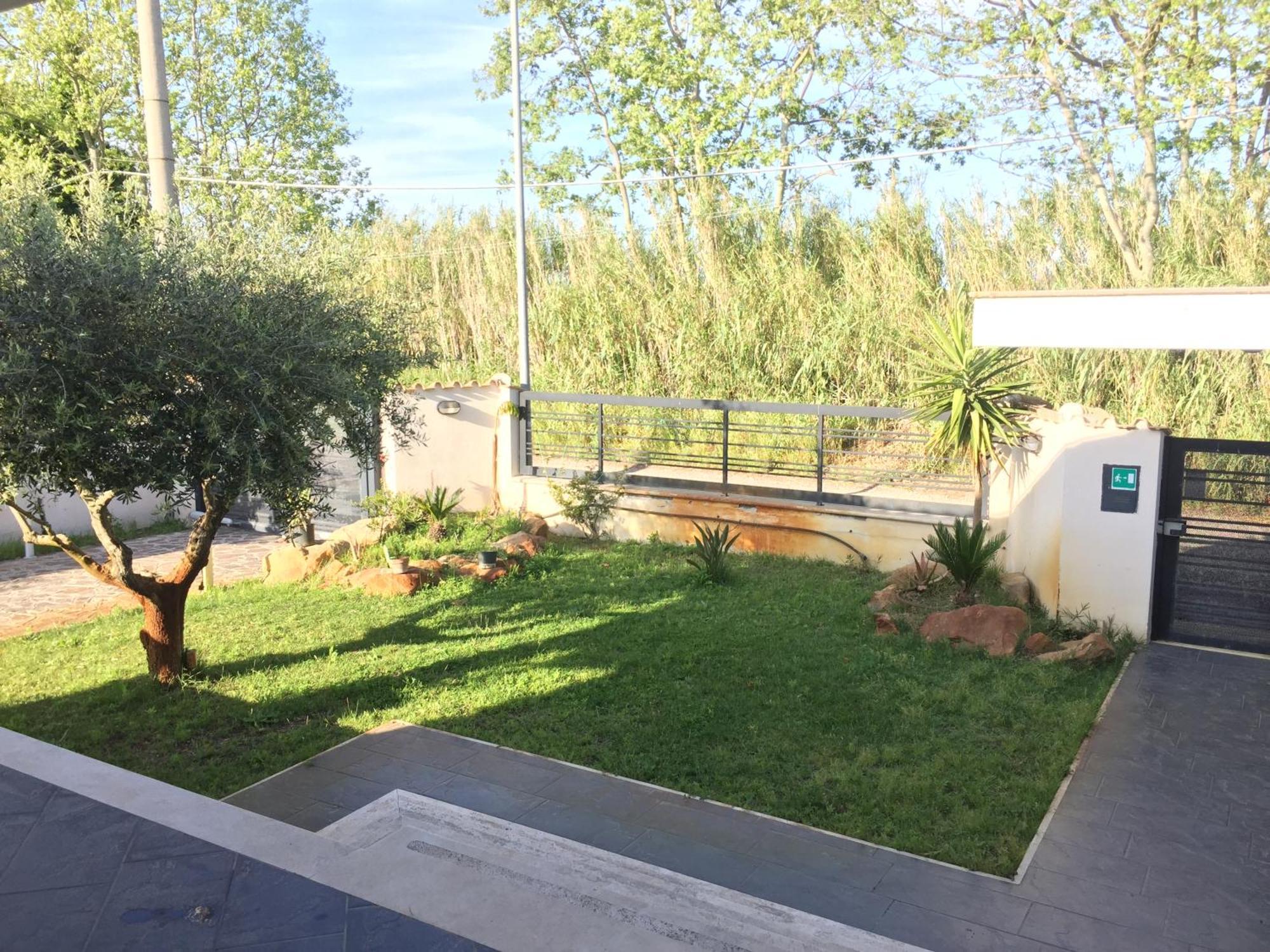 Bed&Breakfast Riccio&Lella Fiumicino Exterior foto